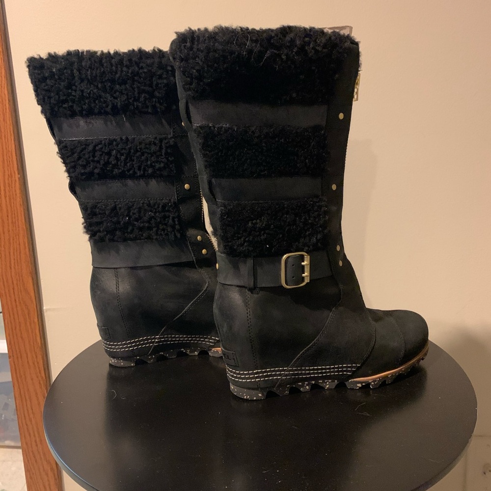 NWOT Sorel tall wedge boots